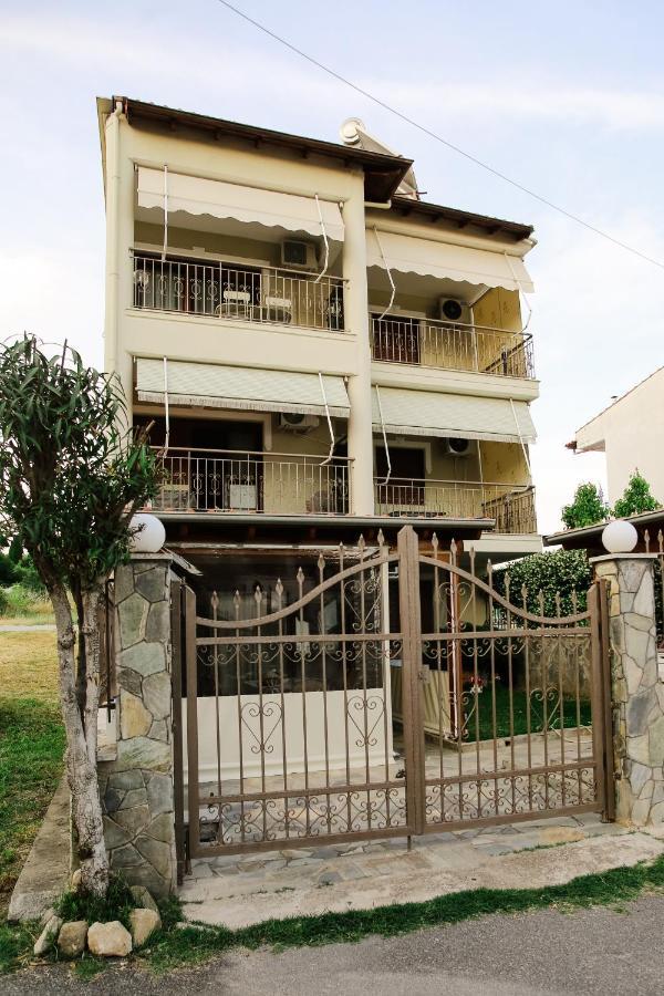 Roa Seaside Apartments Vergia Ngoại thất bức ảnh